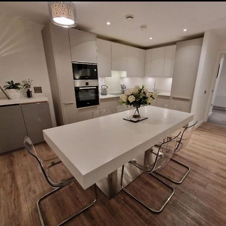 Modern Apartment, Sleeps 6, Belfast City Centre Εξωτερικό φωτογραφία